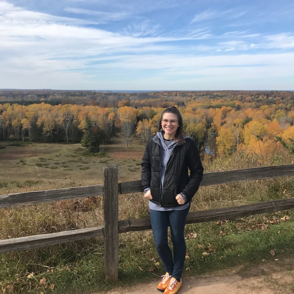 Meet your Posher, Lauren